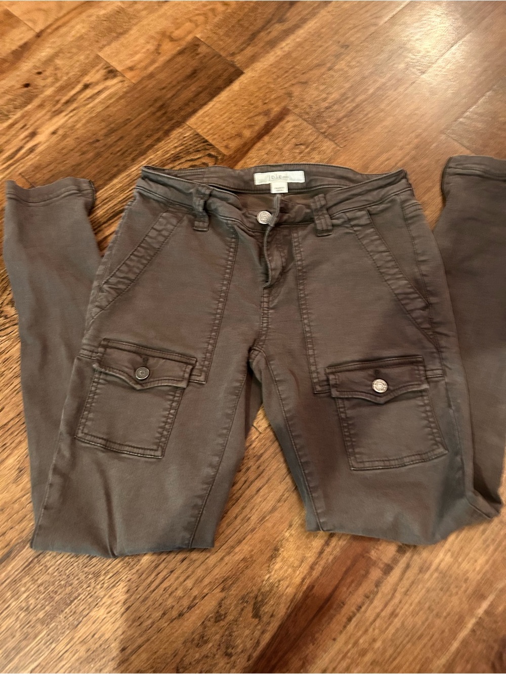 Joie Slim Cargo Skinny Pants in Taupe Brown